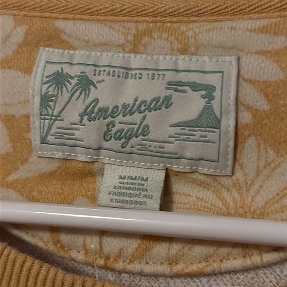 American Eagle Yellow Flowers Sweatshirt - Picture 3 of 3